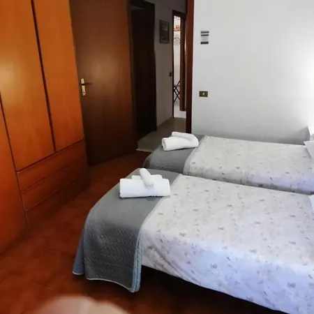 Incoming In Rome Apartamento Acilia